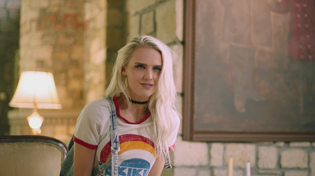 Emily Sweet en castle-freak-2020