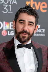 picture of actor Raúl Jiménez