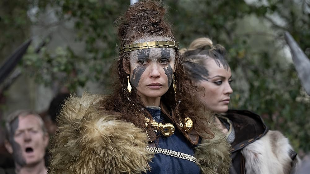 Olga Kurylenko y Lucy Martin en Boudica