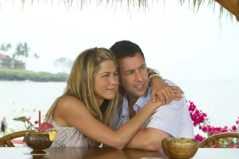 Jennifer Aniston y Adam Sandler en sigueme-el-rollo
