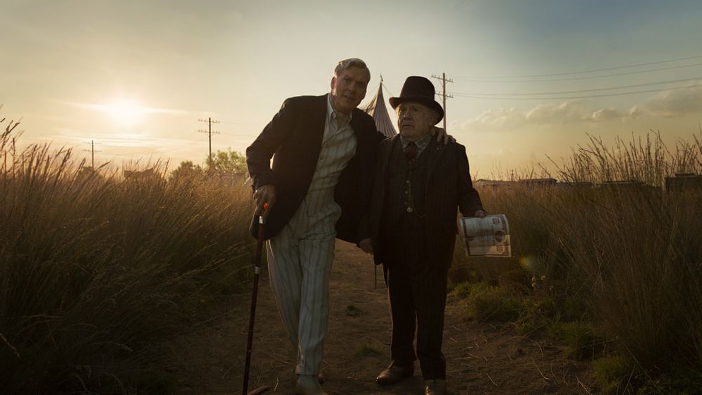 Michael Keaton y Danny DeVito en Dumbo