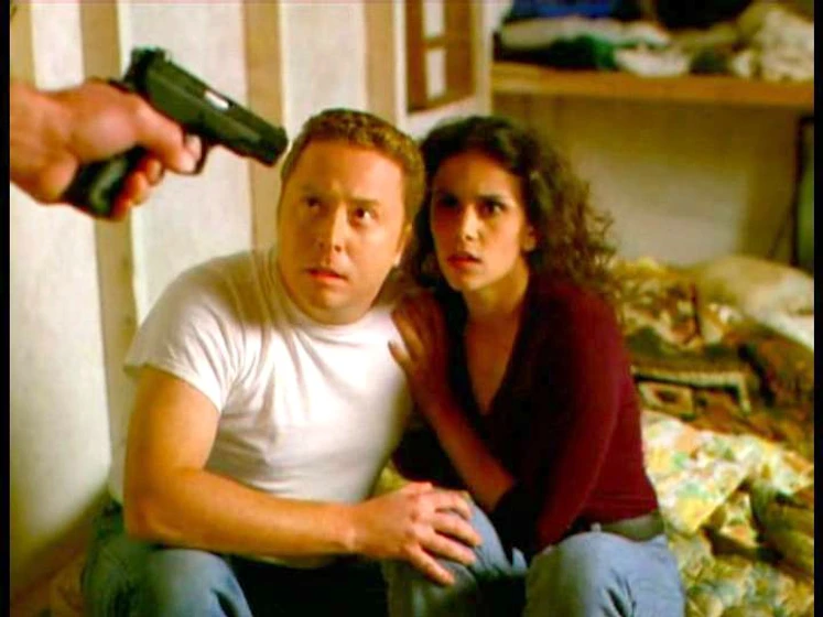 Allelon Ruggiero y Melissa Ponzio en terror-en-el-green