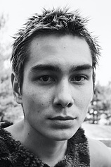 picture of actor Evan Mock