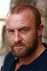 picture of actor Ross O'Hennessey