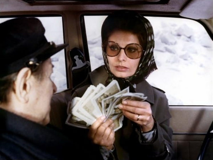 Sophia Loren en El Veredicto