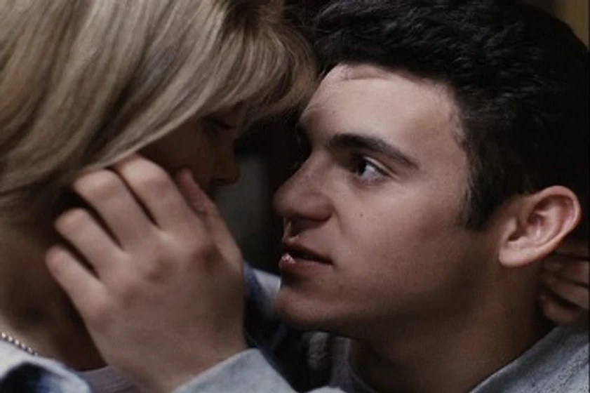 Fred Savage y Candace Cameron Bure en quien-lo-diria