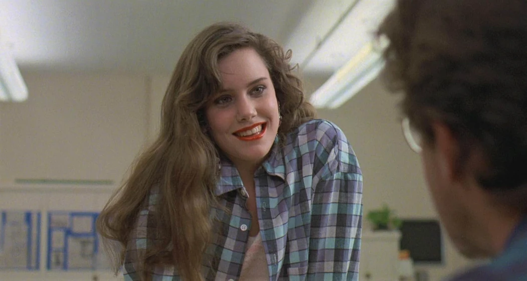 Ione Skye en instinto-sadico