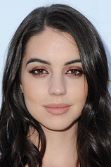 picture of actor Adelaide Kane