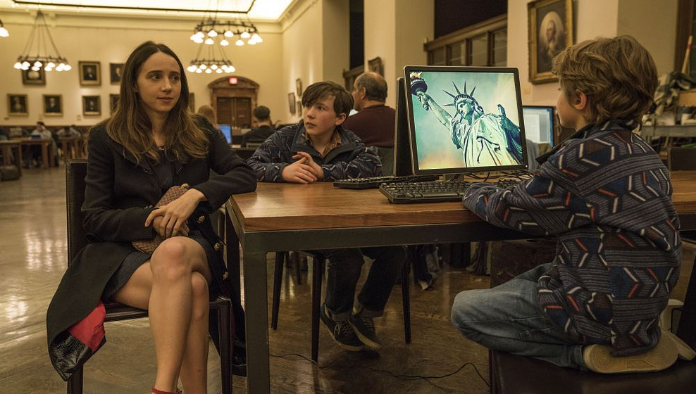 Zoe Kazan en La Amabilidad de los Extraños