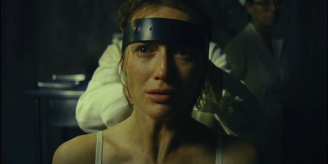 Sarah Dumont en bab