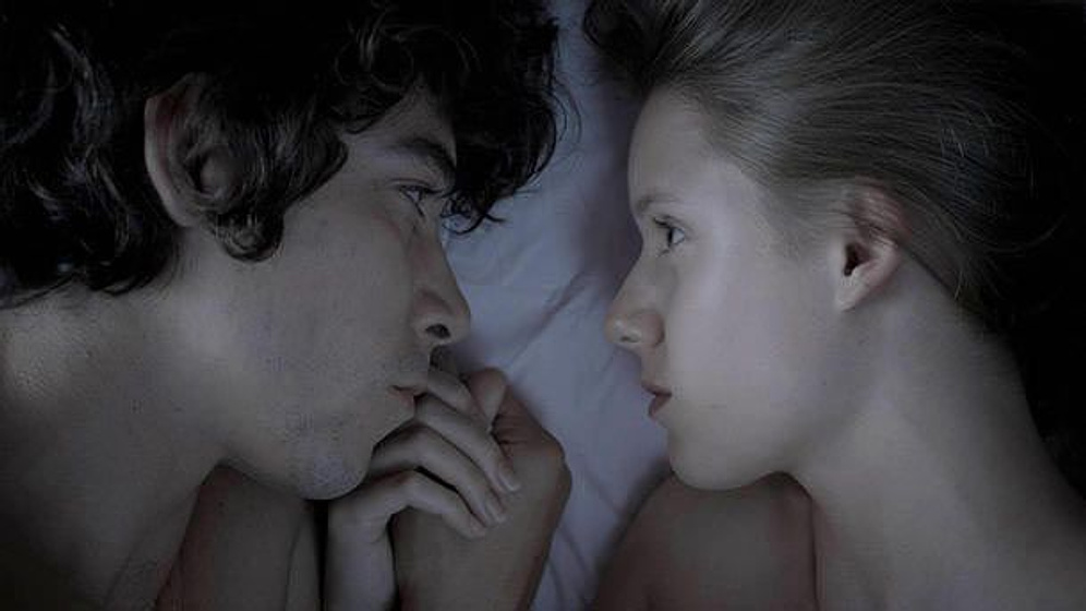 Óscar Jaenada y Manuela Vellés en Buscando a Eimish