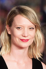 photo of person Mia Wasikowska