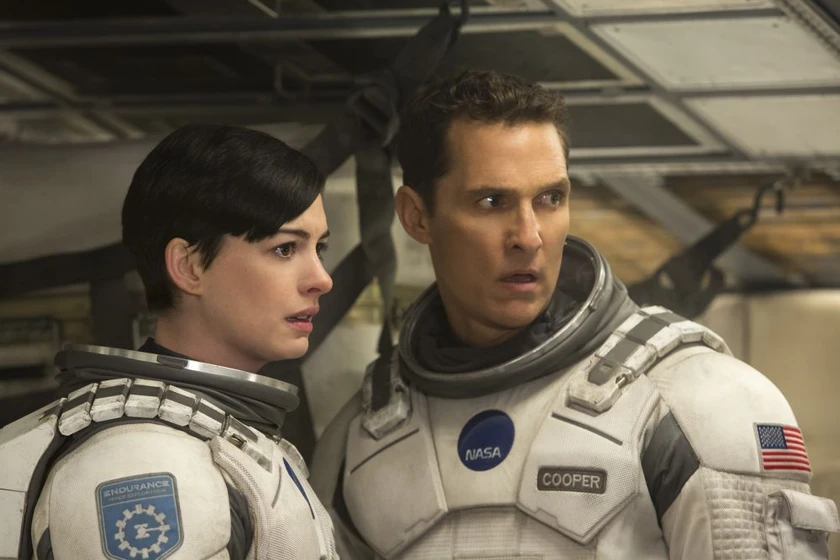 Matthew McConaughey y Anne Hathaway en interstellar
