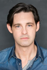 picture of actor Matthew Edison