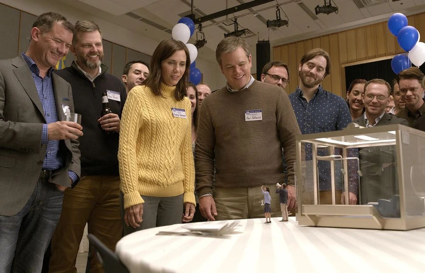 Matt Damon y Kristen Wiig en una-vida-a-lo-grande