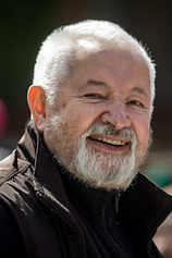 photo of person Janusz Majewski