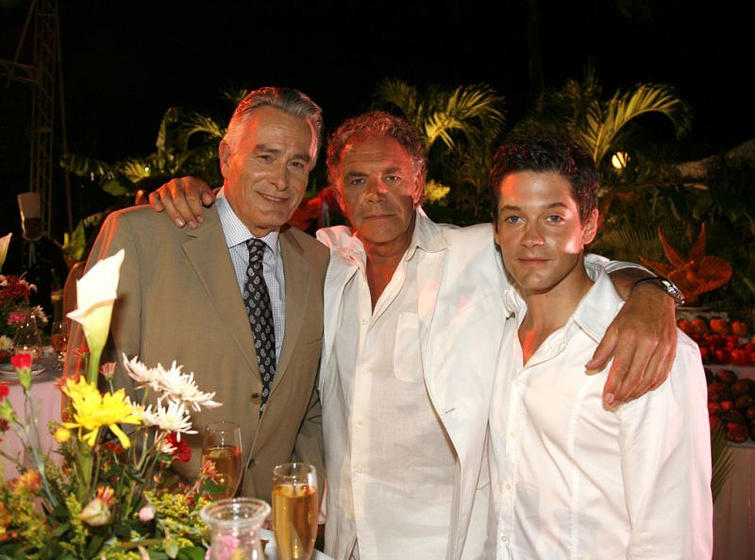 Christian Kohlund, Bruno Bruni Jr. y Klaus Wildbolz en Dream Hotel: Caribe