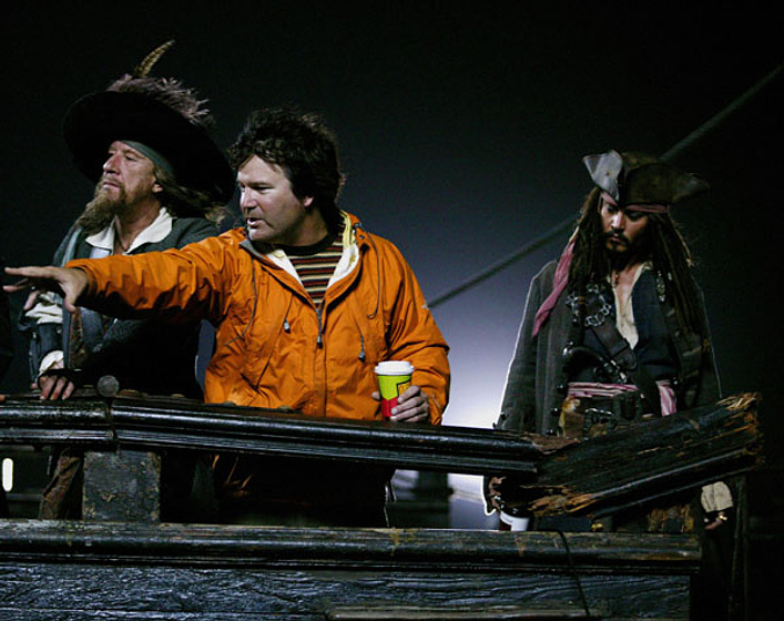 Gore Verbinski en Piratas del Caribe: En el Fin del Mundo