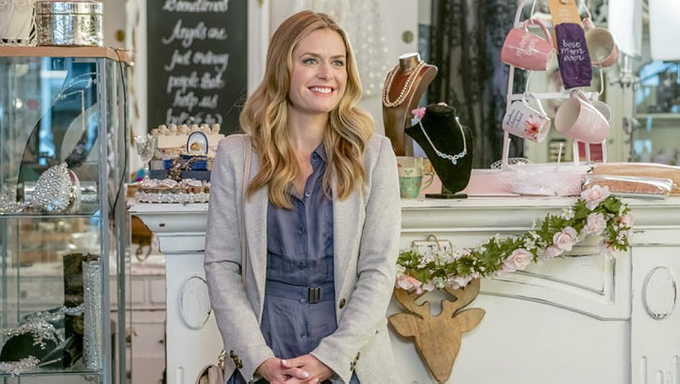 Maggie Lawson en mi-boda-favorita