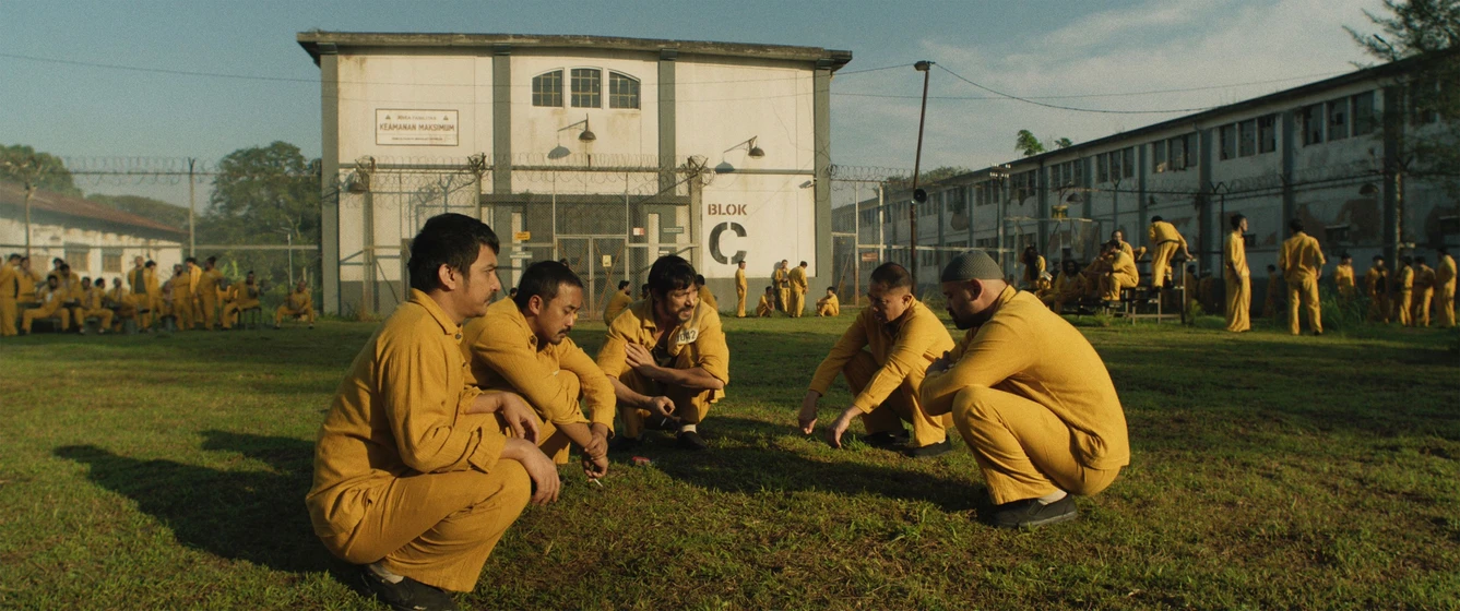 Yoga Pratama, Mike Lucock y Lukman Sardi en ghost-in-the-cell