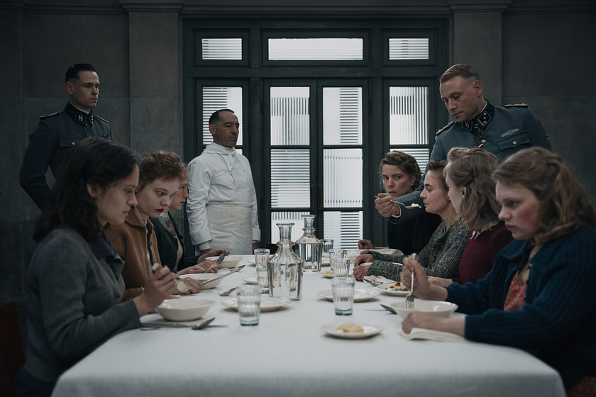 Max Riemelt en The Tasters