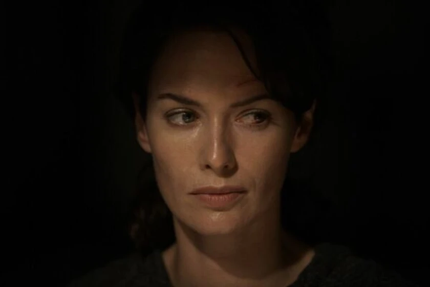 Lena Headey en roto-the-broken