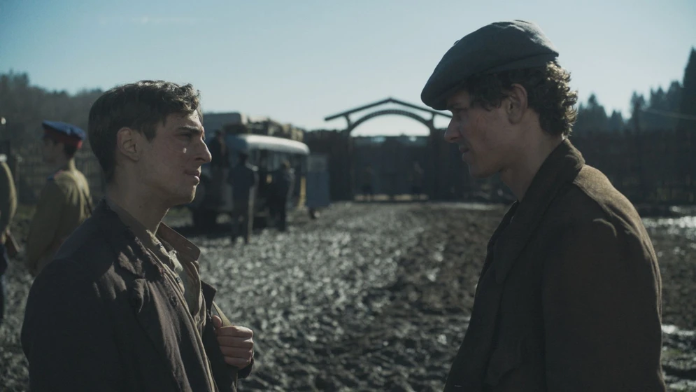 Arón Piper y Miguel Herrán en la-tregua-2025
