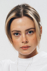 picture of actor Elli Rhiannon Müller Osbourne