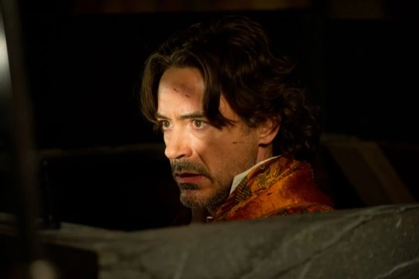 Robert Downey Jr. en sherlock-holmes-juego-de-sombras