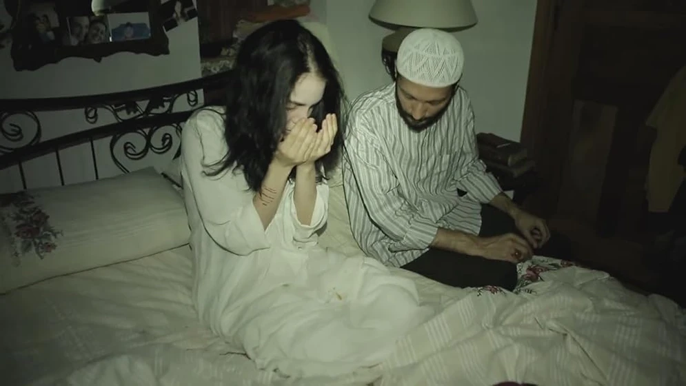Cansu Kurgun y A. Murat Özgen en d-bbe-the-possession
