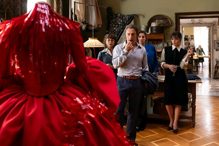 Stefano Accorsi, Luisa Ranieri, Jasmine Trinca y Paola Minaccioni en Diamanti