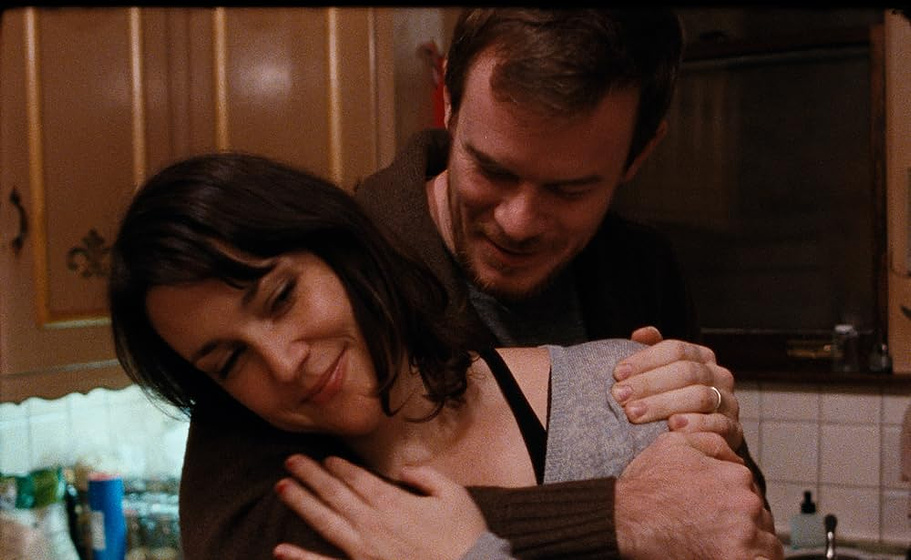 Melanie Lynskey y Joe Swanberg en happy-christmas