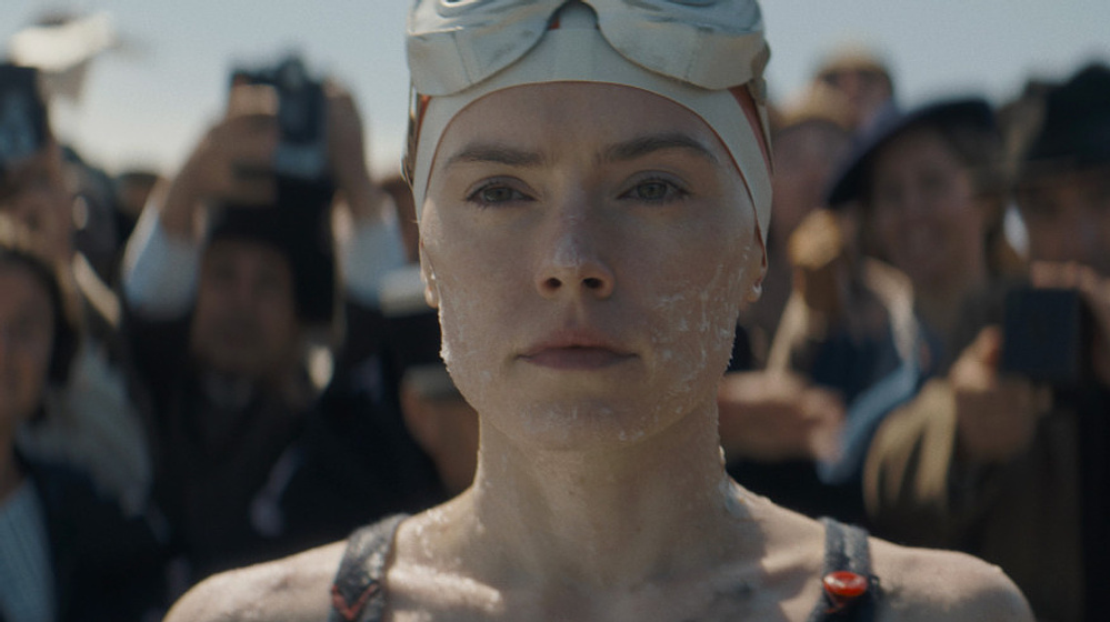 Daisy Ridley en La Joven y el Mar