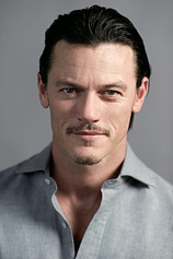 picture of actor Luke Evans