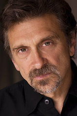 picture of actor Dennis Boutsikaris