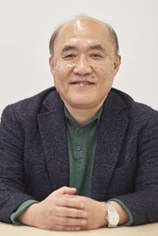 photo of person Sung-woo Jo