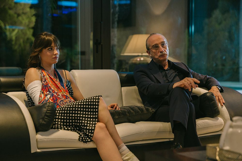 Gonzalo de Castro y Andrea Duro en La Maldición del Guapo