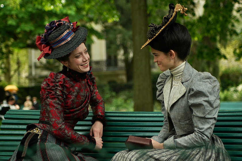 Sara Giraudeau y Suzanne Lindon en Los Colores del Tiempo