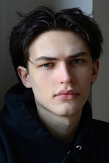picture of actor Luke Prael