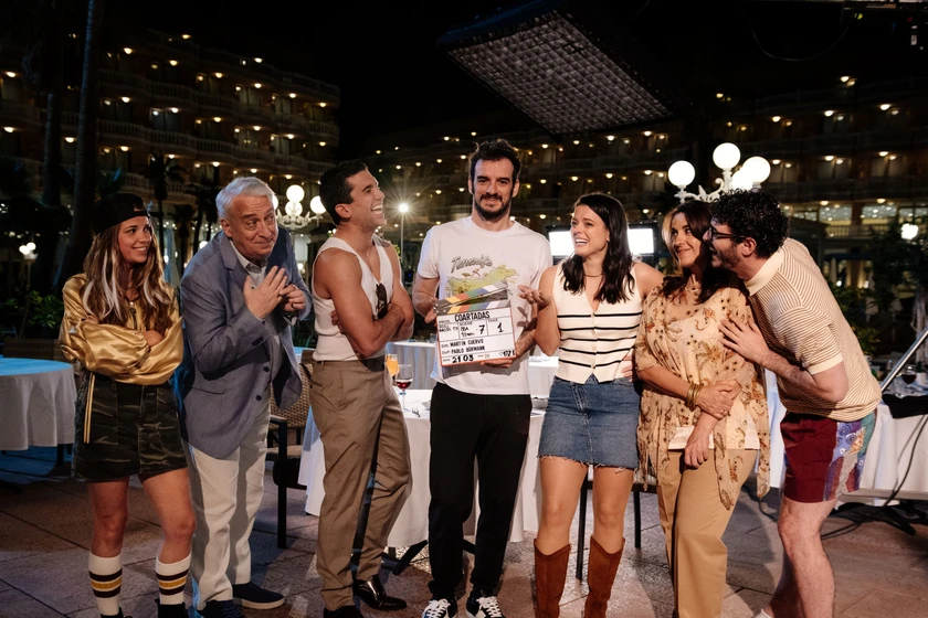 Llum Barrera, Martín Cuervo, Adriana Torrebejano, Leo Harlem, Jaime Lorente, Ana Jara y Antón Lofer en coartadas (Presentación Rodaje)