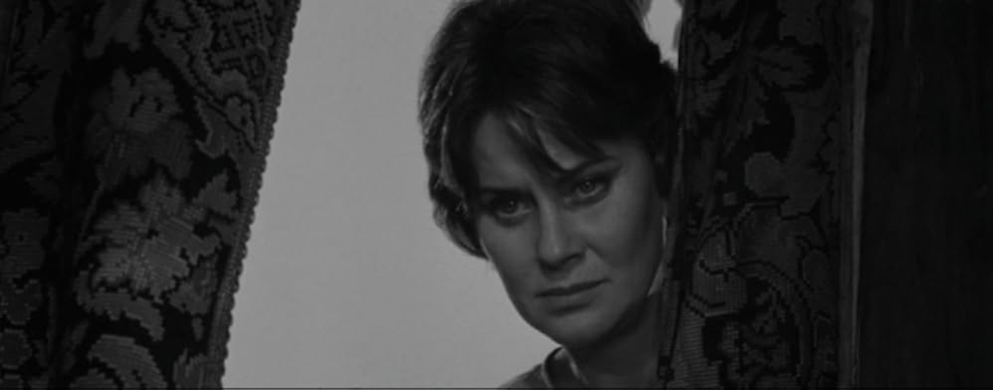 Alida Valli en una-larga-ausencia