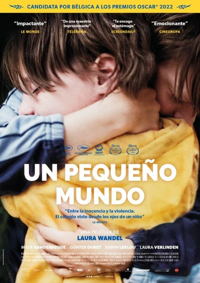 Imagen de un-pequeno-mundo-playground (Cartel español)