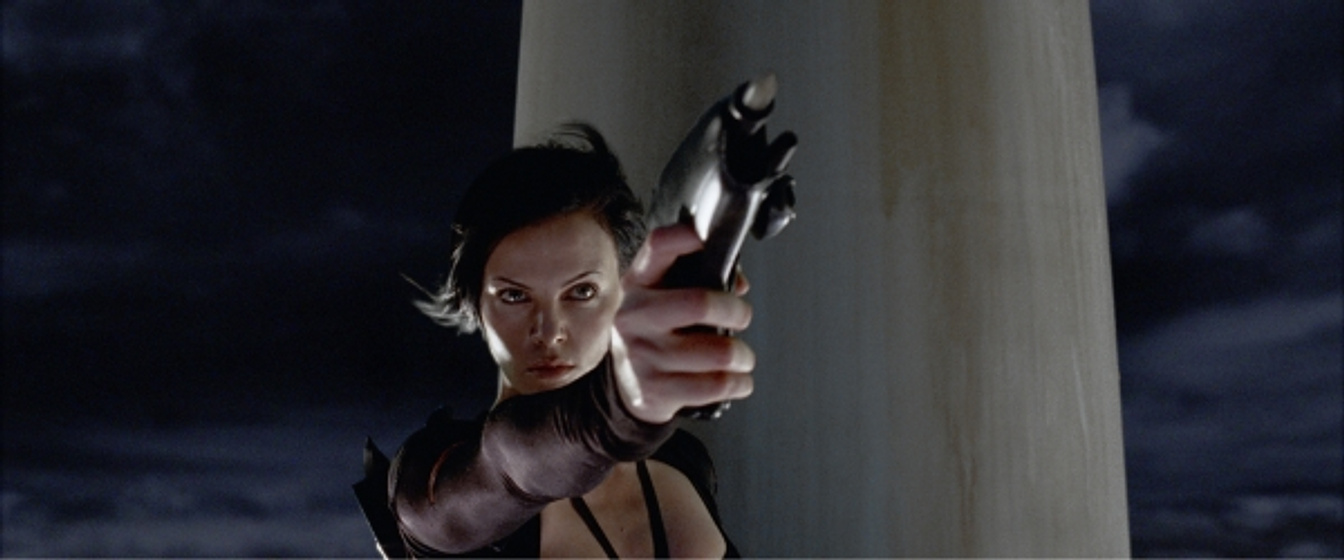 Charlize Theron en Aeon Flux