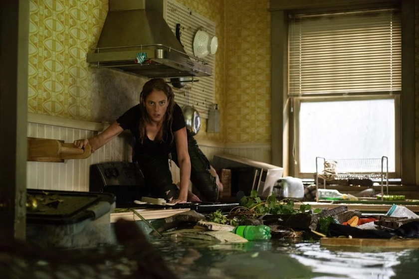 Kaya Scodelario en infierno-bajo-el-agua