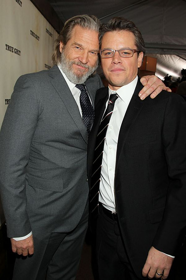 Matt Damon y Jeff Bridges en Valor de Ley (Premiere en New York. Diciembre 2010)