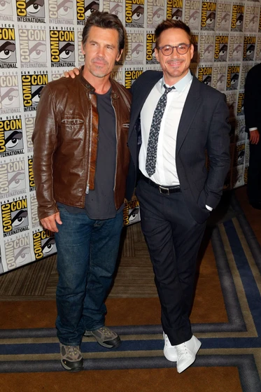 Josh Brolin y Robert Downey Jr. en Vengadores: La Era de Ultron (Comic con 2014)