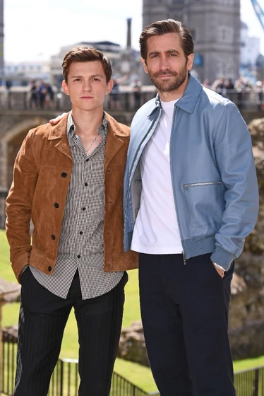 Jake Gyllenhaal y Tom Holland en spider-man-lejos-de-casa (Photocall en Londres. Junio 2019)