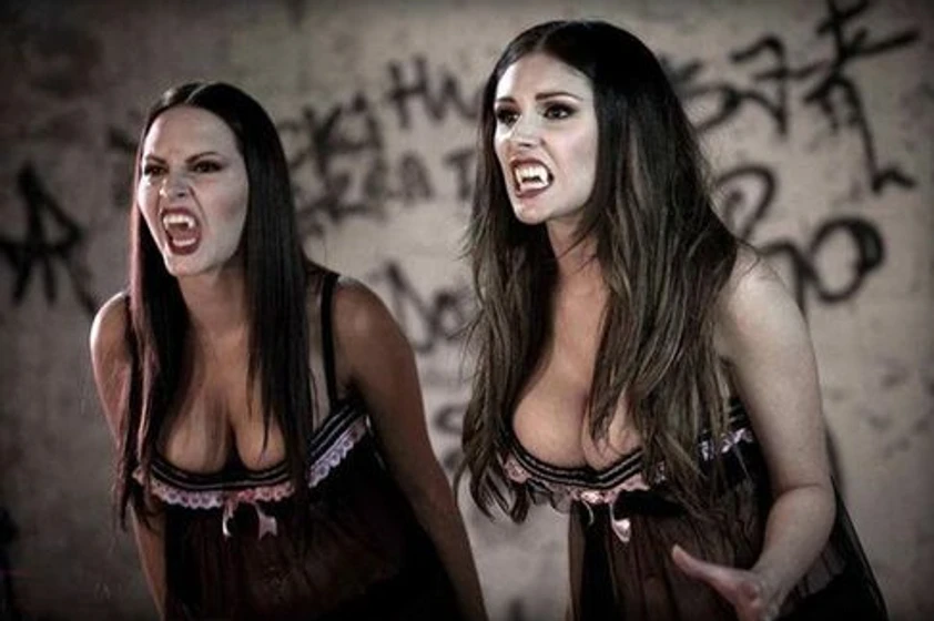 Imagen de strippers-vs-werewolves