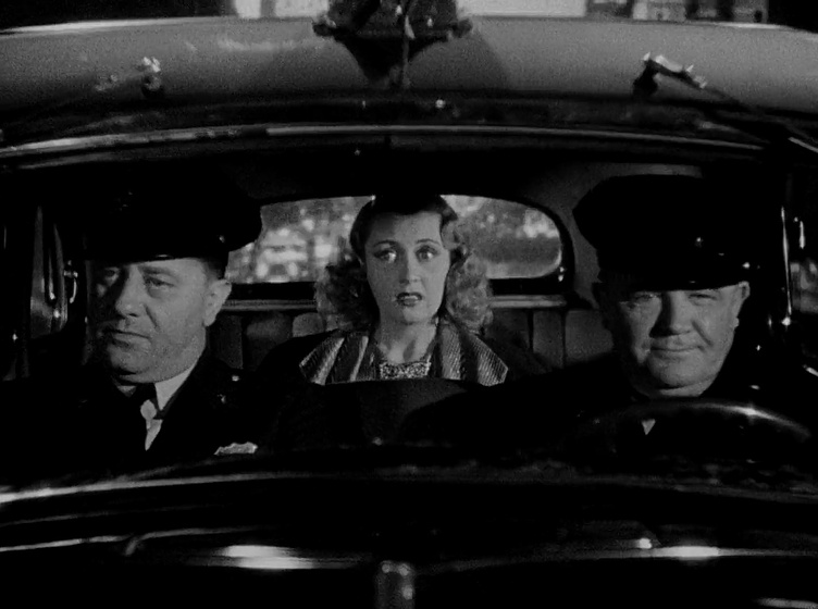 Joan Blondell, Arthur Loft y Wade Boteler en Siempre Hay una Mujer