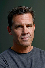 picture of actor Josh Brolin